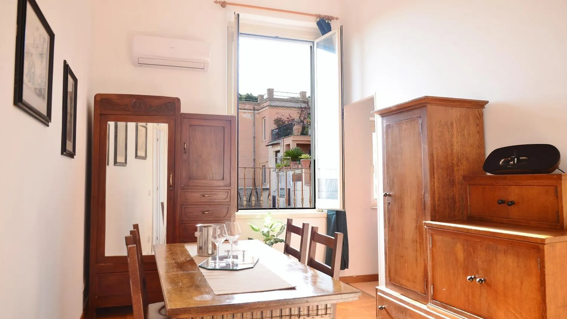 Timpano'S Magic View Apartment Rome Italy